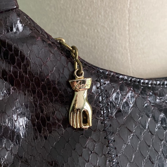 VINTAGE 80s black/brown snake skin shoulder/crossbody bag with hand charm zipper - Picture 3 of 9